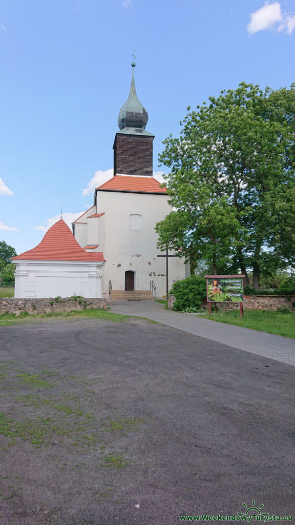 Zabytkowy kościół w Leśniowie Wielkim