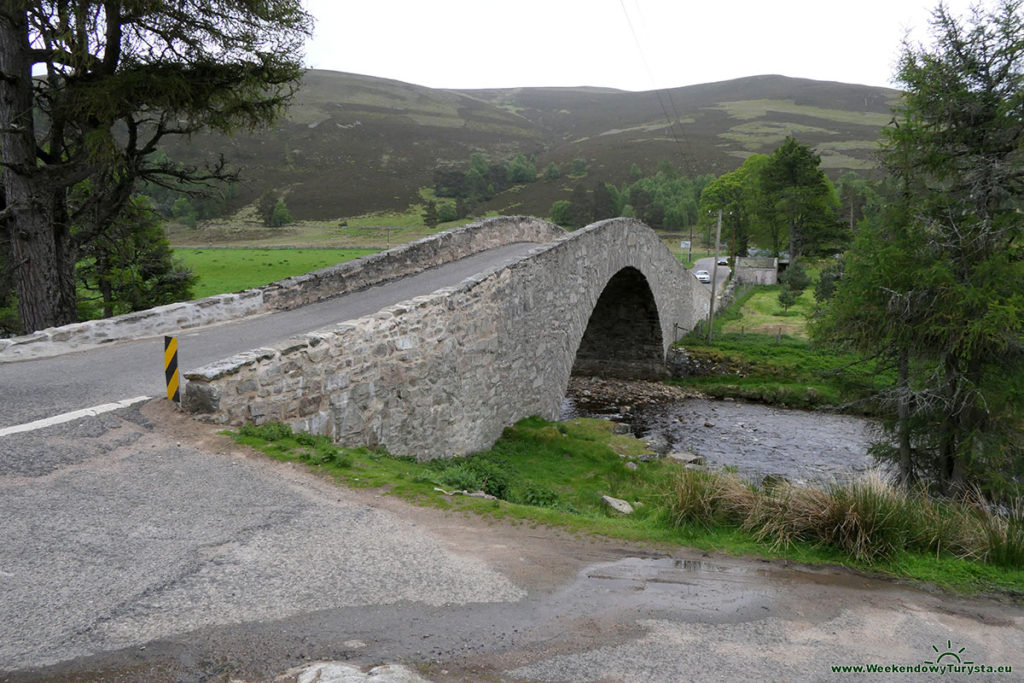 Typowo szkocki kamienny most