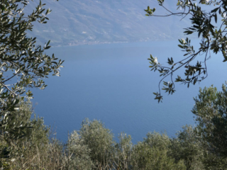 Jezioro Garda i pasma górskie