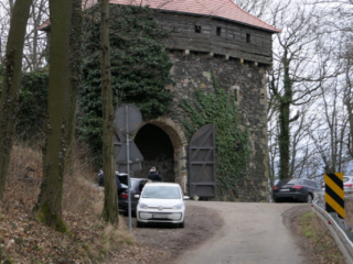 Zamek Grodziec - Brama wejściowa