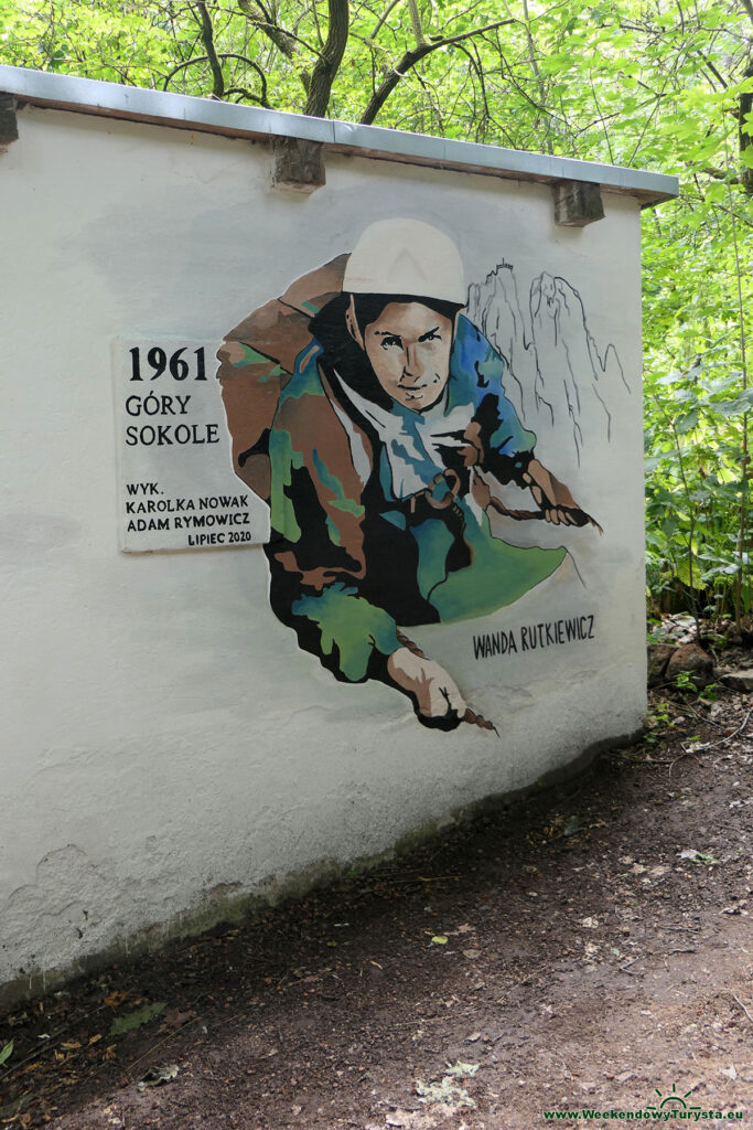 Zielony szlak do Schroniska Szwajcarka - mural Wanda Rutkiewicz