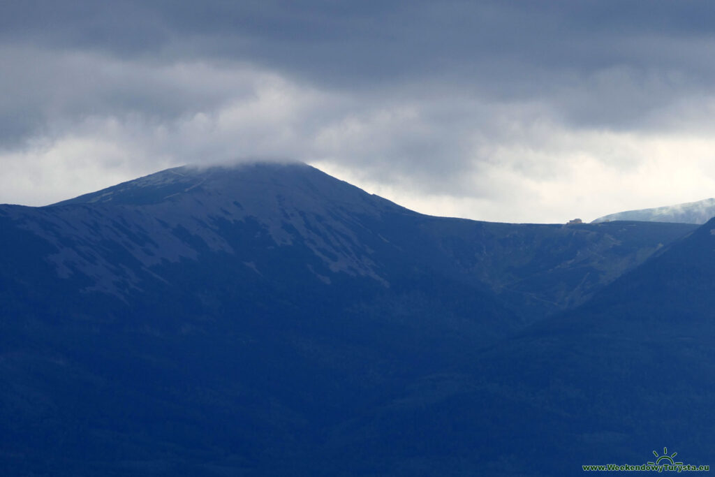 Sokolik Duży - widok ze szczytu - Śnieżka i Dom Śląski