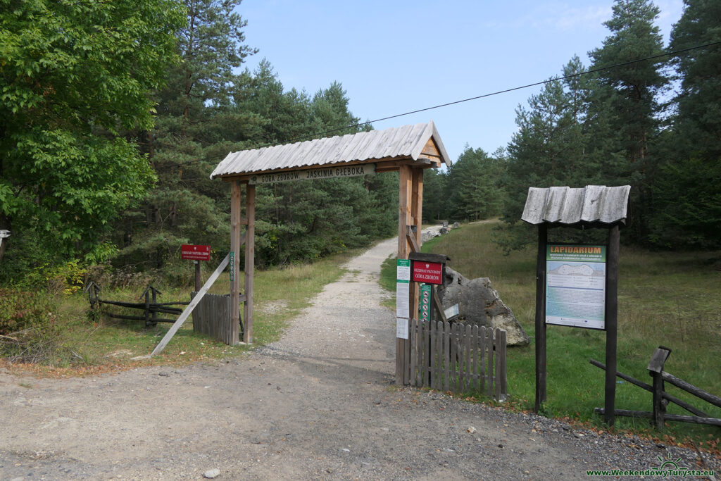 Jaskinia Głęboka - wejście do rezerwatu Góra Zborów