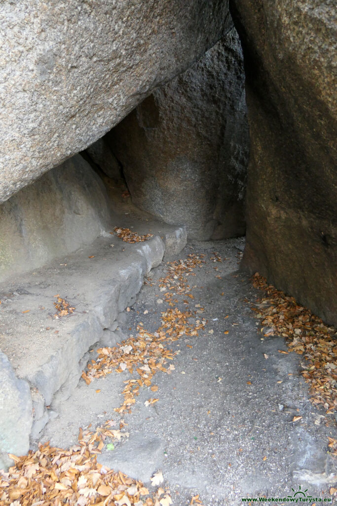 Jaskinia Ucho Igielne