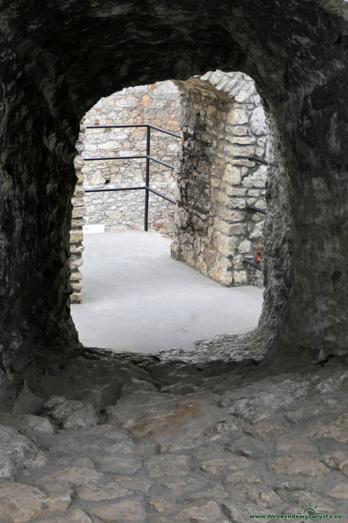 Zamek Ogrodzieniec w Podzamczu
