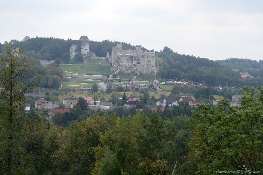 Zamek Ogrodzieniec - widok z Góry Birów