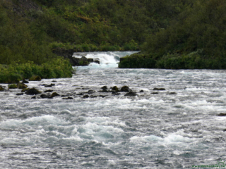 Szlak do wodospadu Bruararfoss