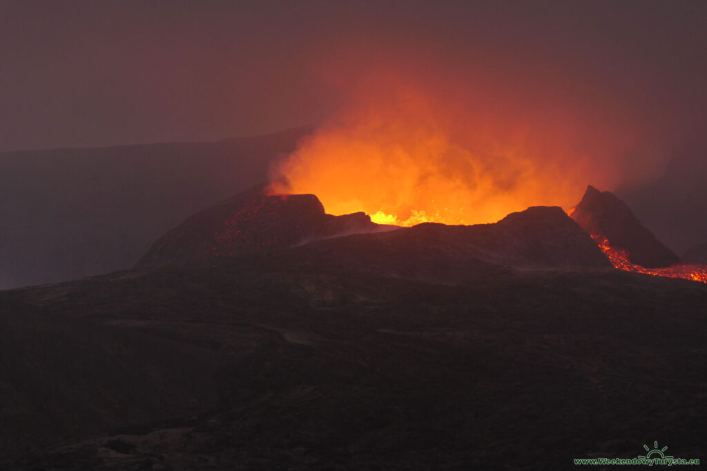 aktywny wulkan w systemie wulkanicznym Fagradalsfjall