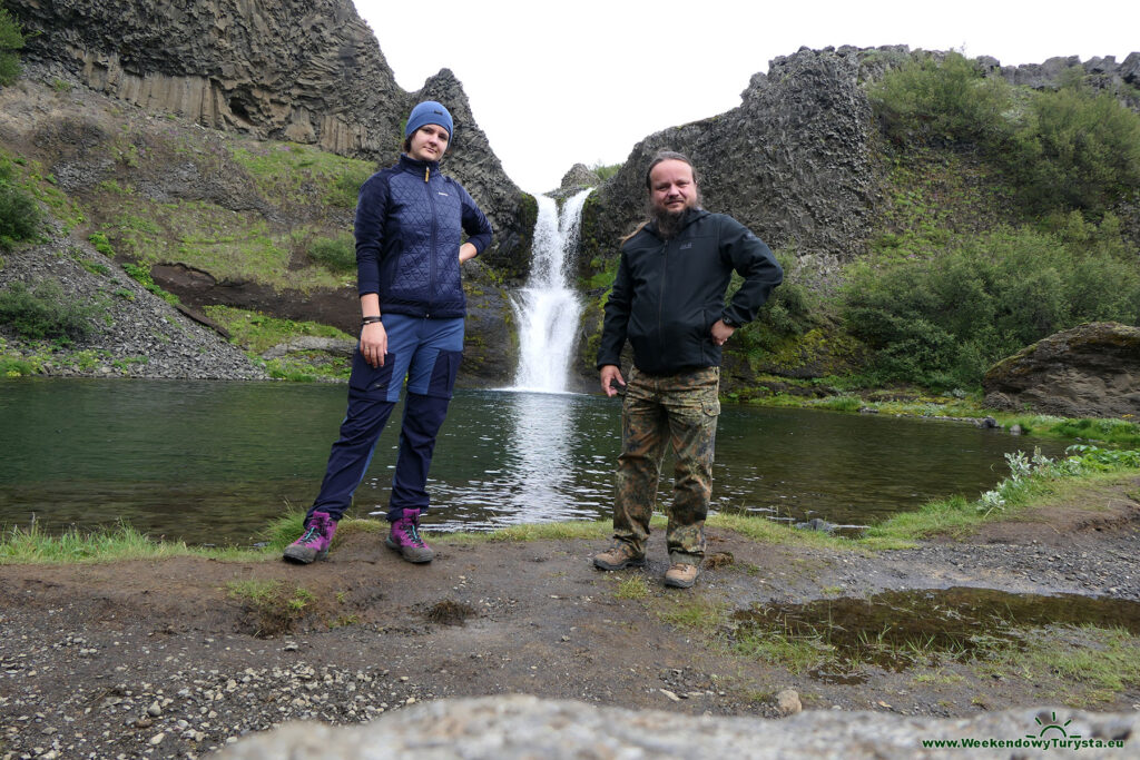 Aga i ja przy wodospadzie Gjárfoss