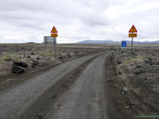 Widoki na Islandii - droga tylko dla terenówek