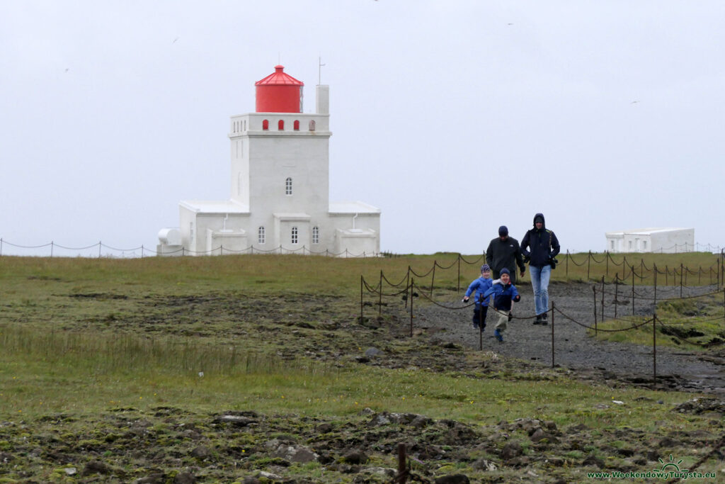Półwysep i klif Dyrhólaey - latarnia morska
