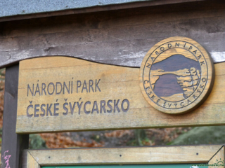 Park Narodowy Czeska Szwajcaria - czerwony szlak do Pravcickiej Bramy