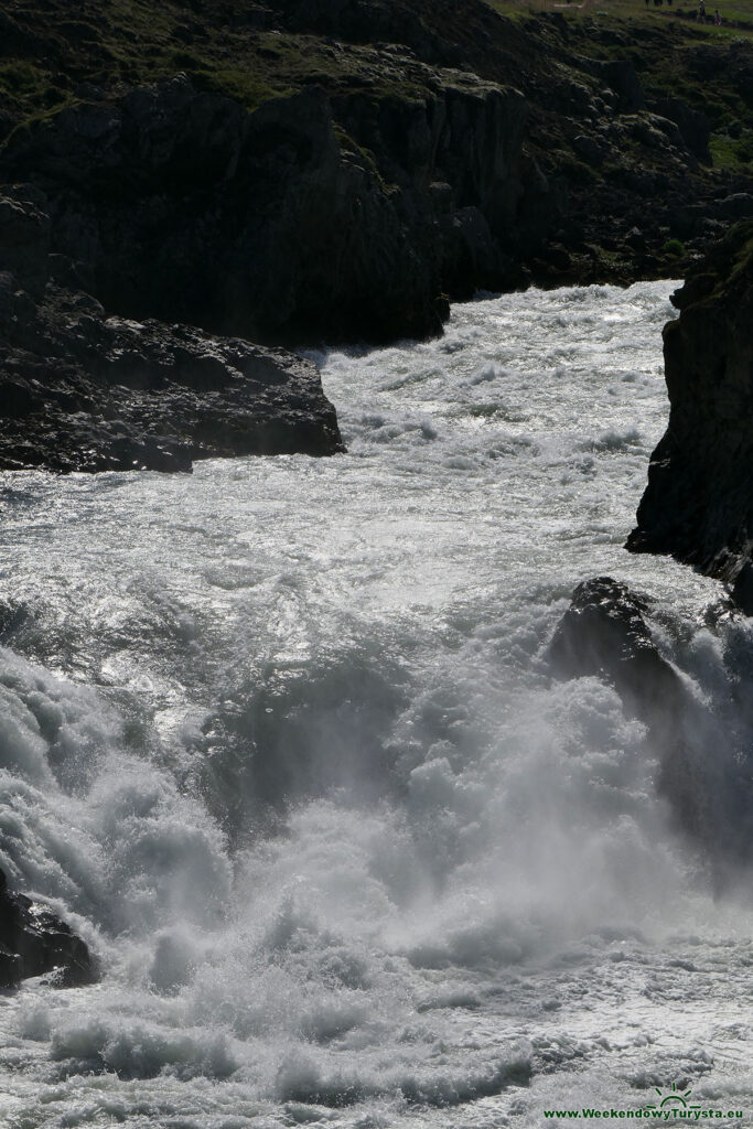 Wodospad Godafoss na rzece Skjálfandafljót - Islandia Północna
