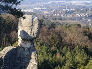 Czeski Raj - żólty szlak do zamku Hruba Skala  punkt widokowy