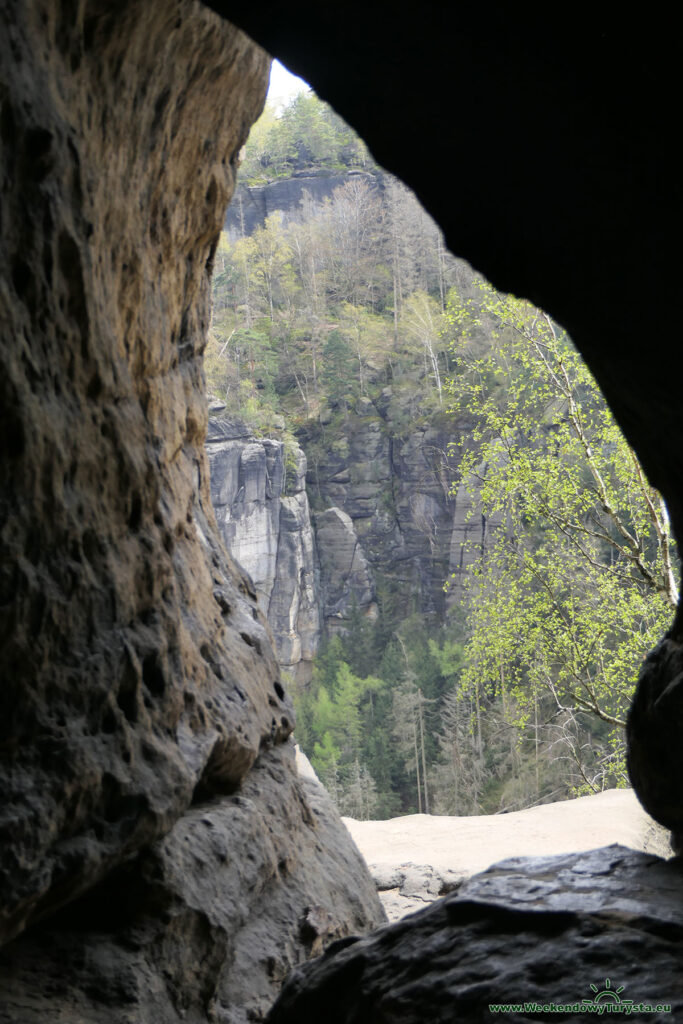Jaskinia Idagrotte - Szlaki w Szwajcarii Saksońskiej