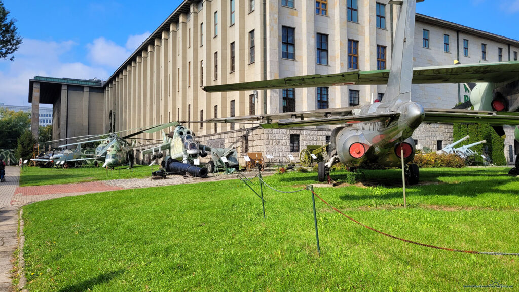 Muzeum Wojska Polskiego - kolekcja samolotów wojskowych