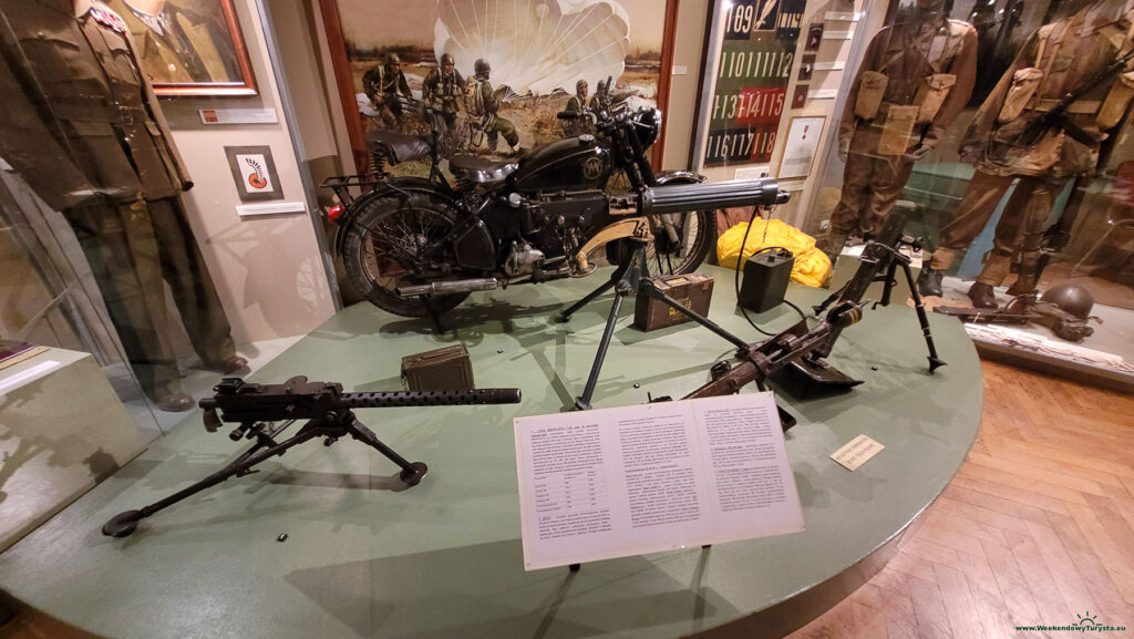 Motocykl Sokół ze zbiorów Muzeum Wojska Polskiego w Warszawie