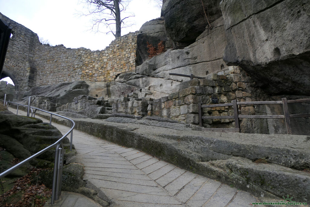 Zamek Oybin - schody rycerskie