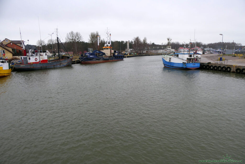 Port w Łebie - rzeka Łeba