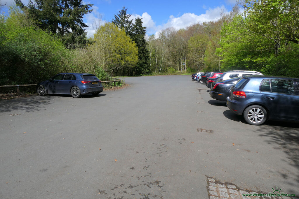 Parking przy zamku Goodrich
