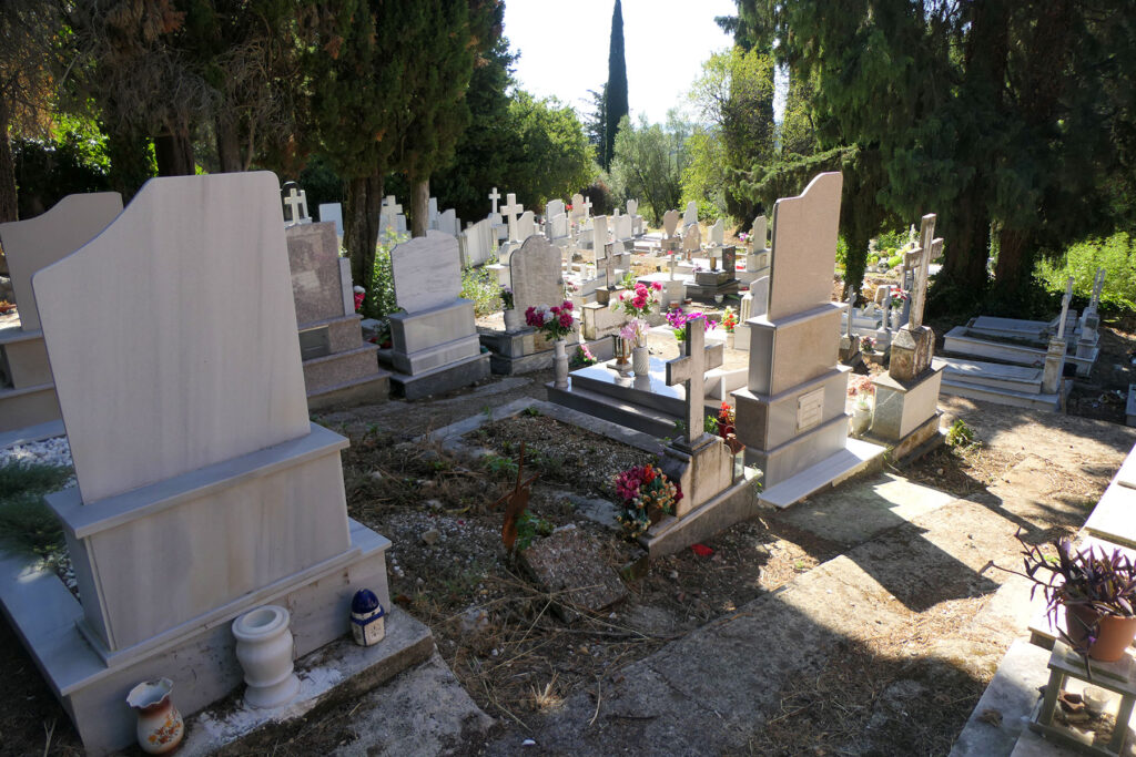 Cmentarz koło Agios Marcos