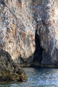 Skaliste wybrzeże przy Paleokastritsa na Korfu