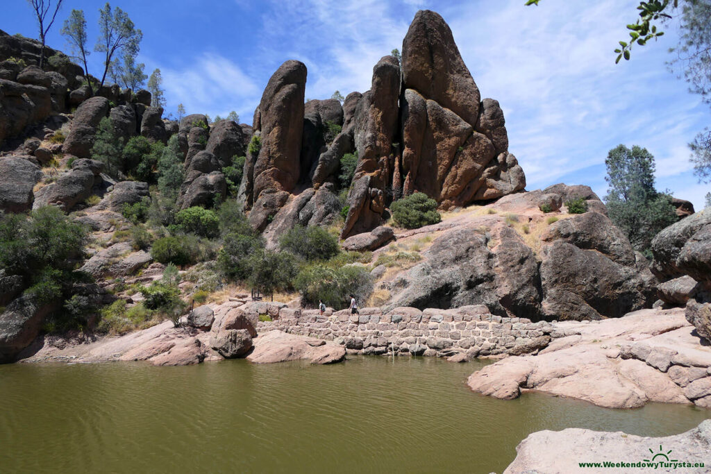 Zbiornik Bear Gulch Reservoir w Parku Narodowym Pinnacles  