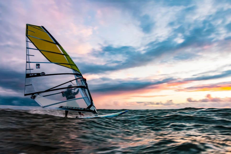 Windsurfing - jak dobrać sprzęt