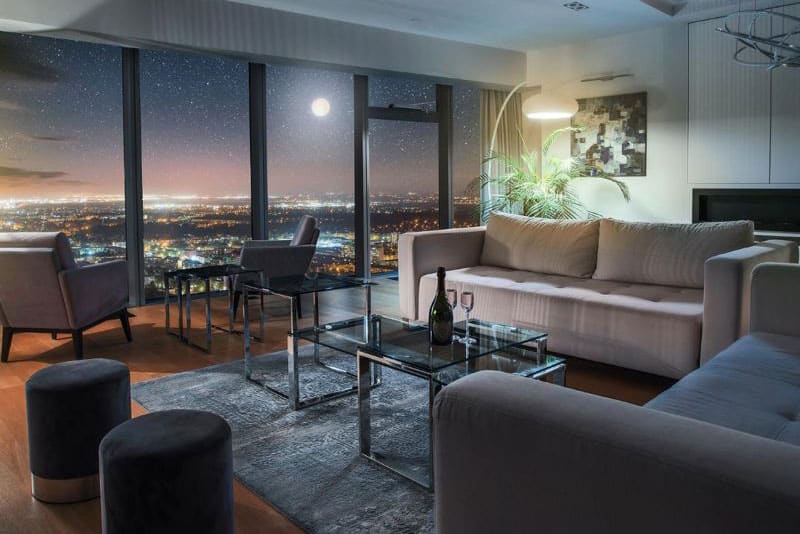 Apartament w Sky Tower z widokiem na Wrocław
